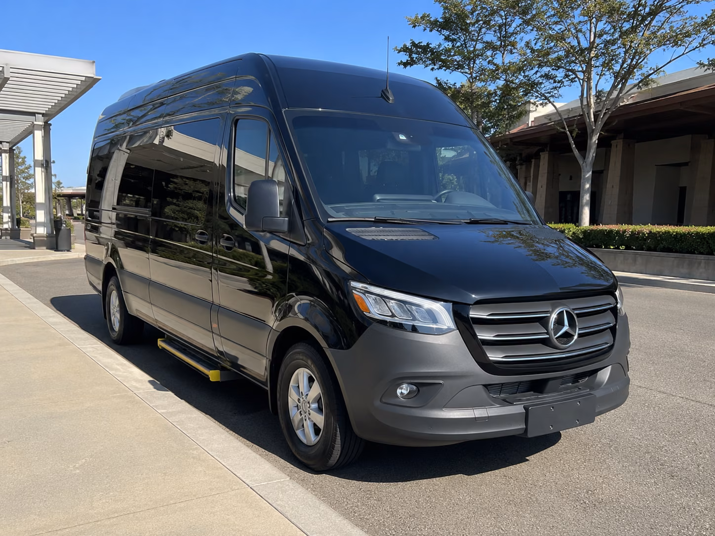largo private event transportation